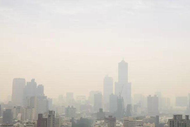 秋高氣燥，警惕“三手煙”！空氣凈化除濕機
